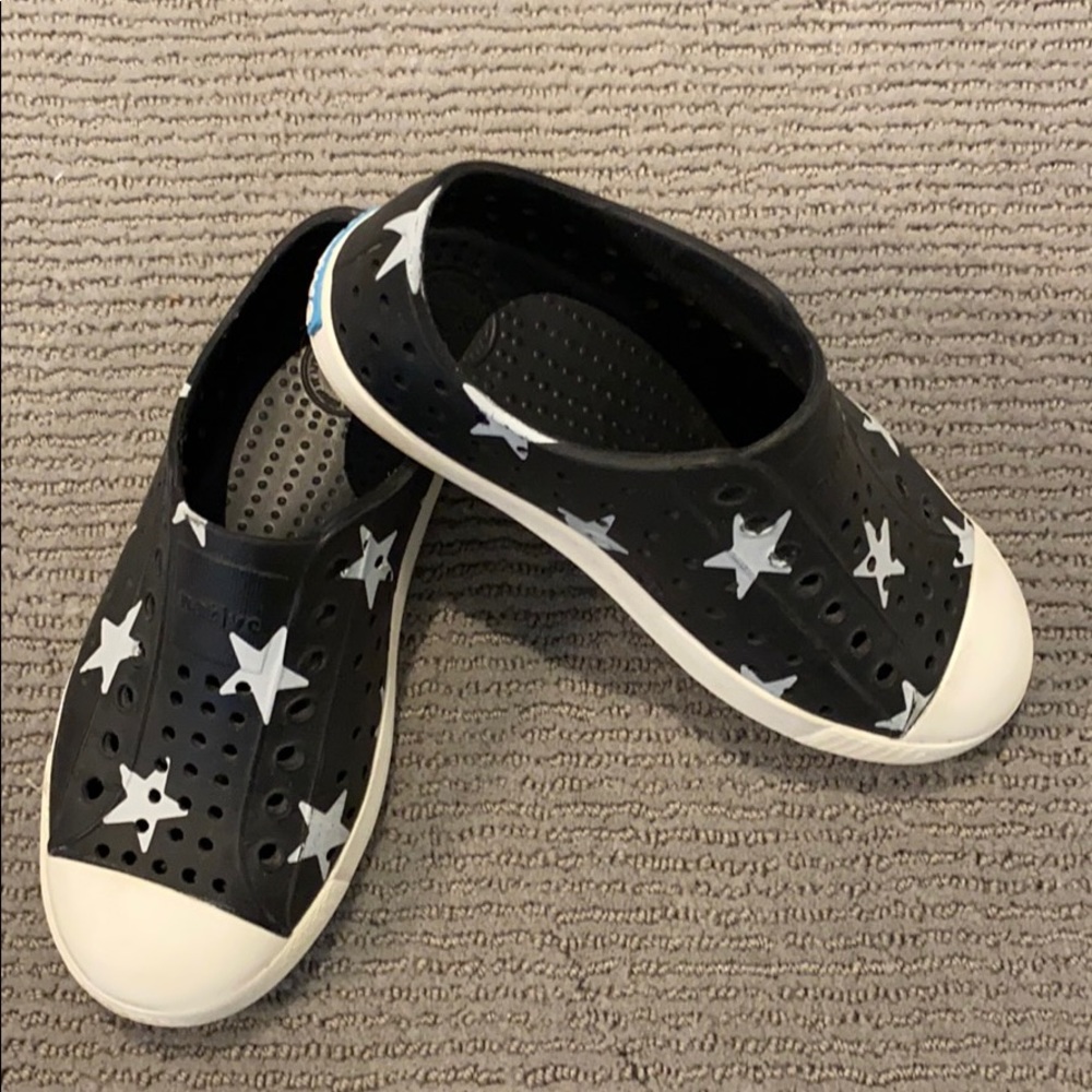 Native Jefferson slip on size 12